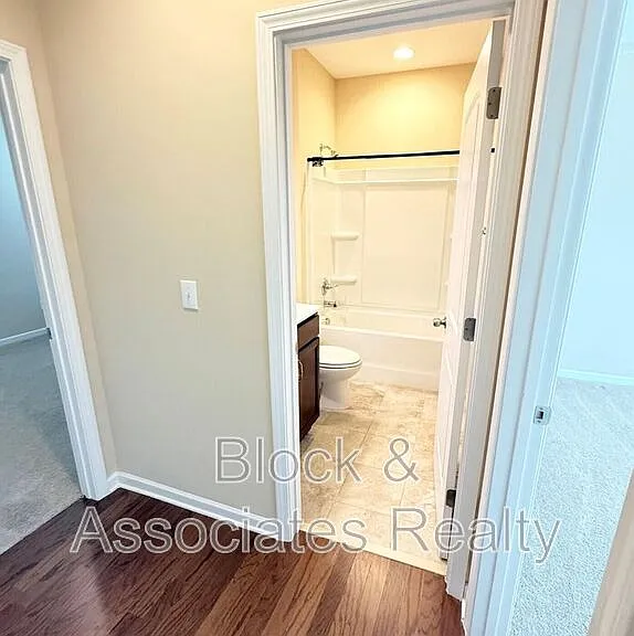 2433 Cedar Rock Dr — Photo 17