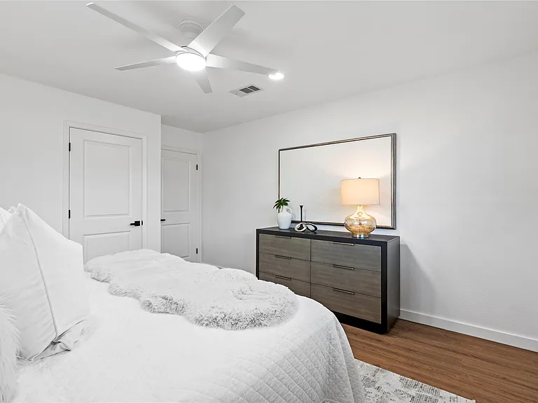 5023 Redstart St — Photo 26