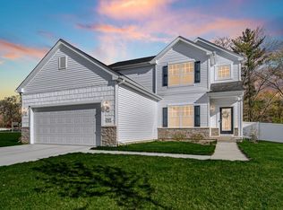 5677 Burr Ridge Cir, Crown Point, IN 46307