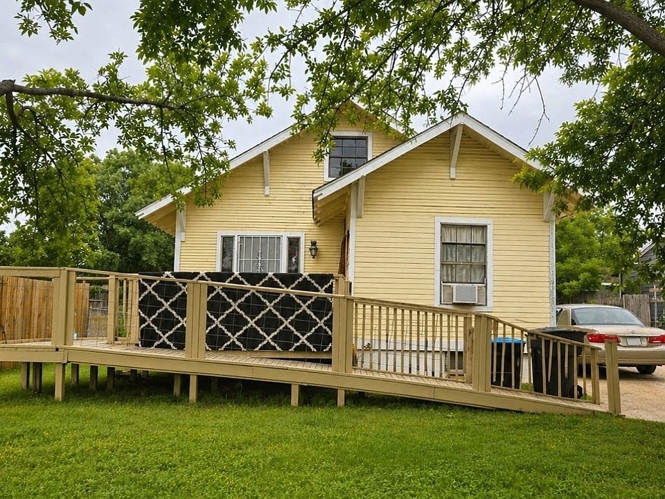 1st image of 3122 N Pecan St