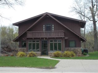 1749-48 Golf Course Blvd, Independence, IA 50644