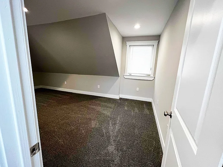 3216 Bishop St — Photo 4