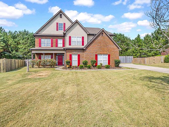 2nd image of 35 Ryan Cir