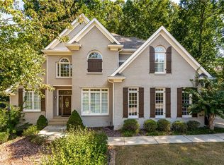 3925 Honey Creek Trce, Buford, GA 30519