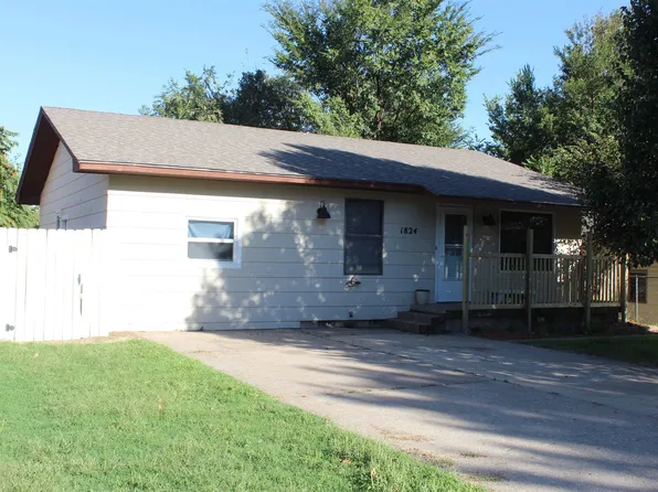 1824 19th St, Woodward, OK 73801