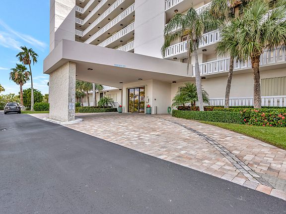 4th image of 5061 North Highway A1a #703