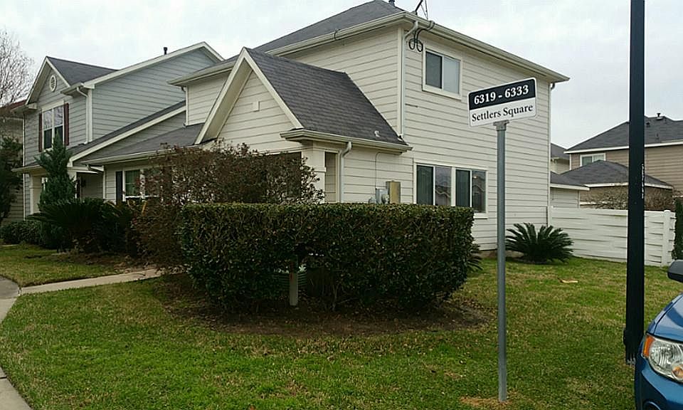 1st image of 6327 Settlers Square Ln