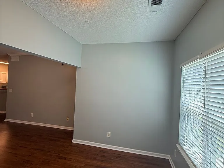 9201 Walden Park Dr — Photo 20