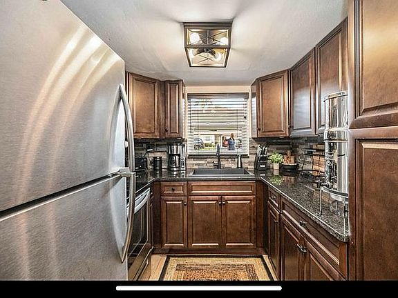 2nd image of 2824 Swifton Dr #113