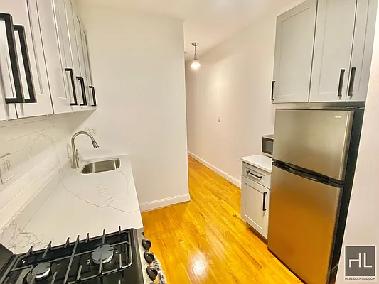 Rented by Highline Residential | media 9