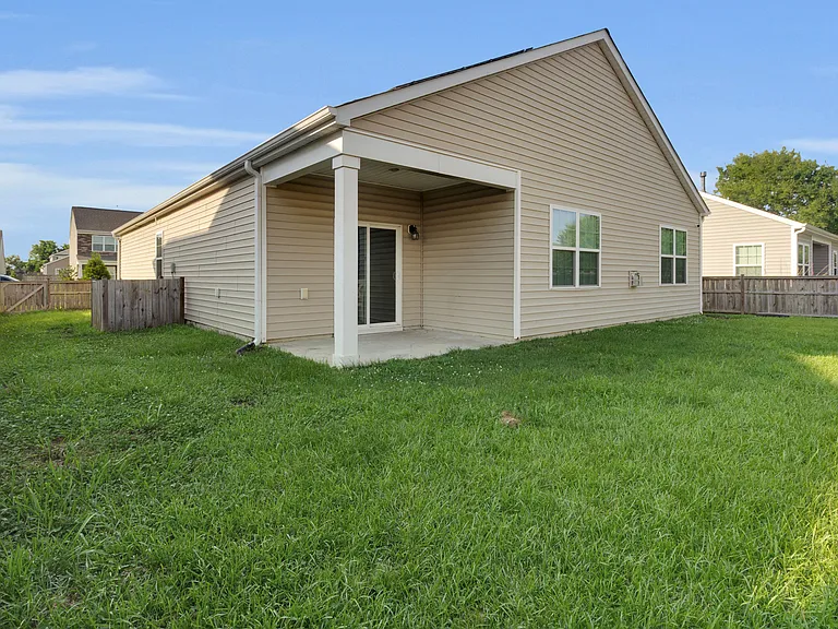 316 Isabelle St — Photo 15