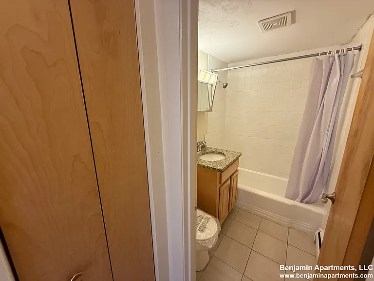 222-224 Babcock St #8 — Photo 10