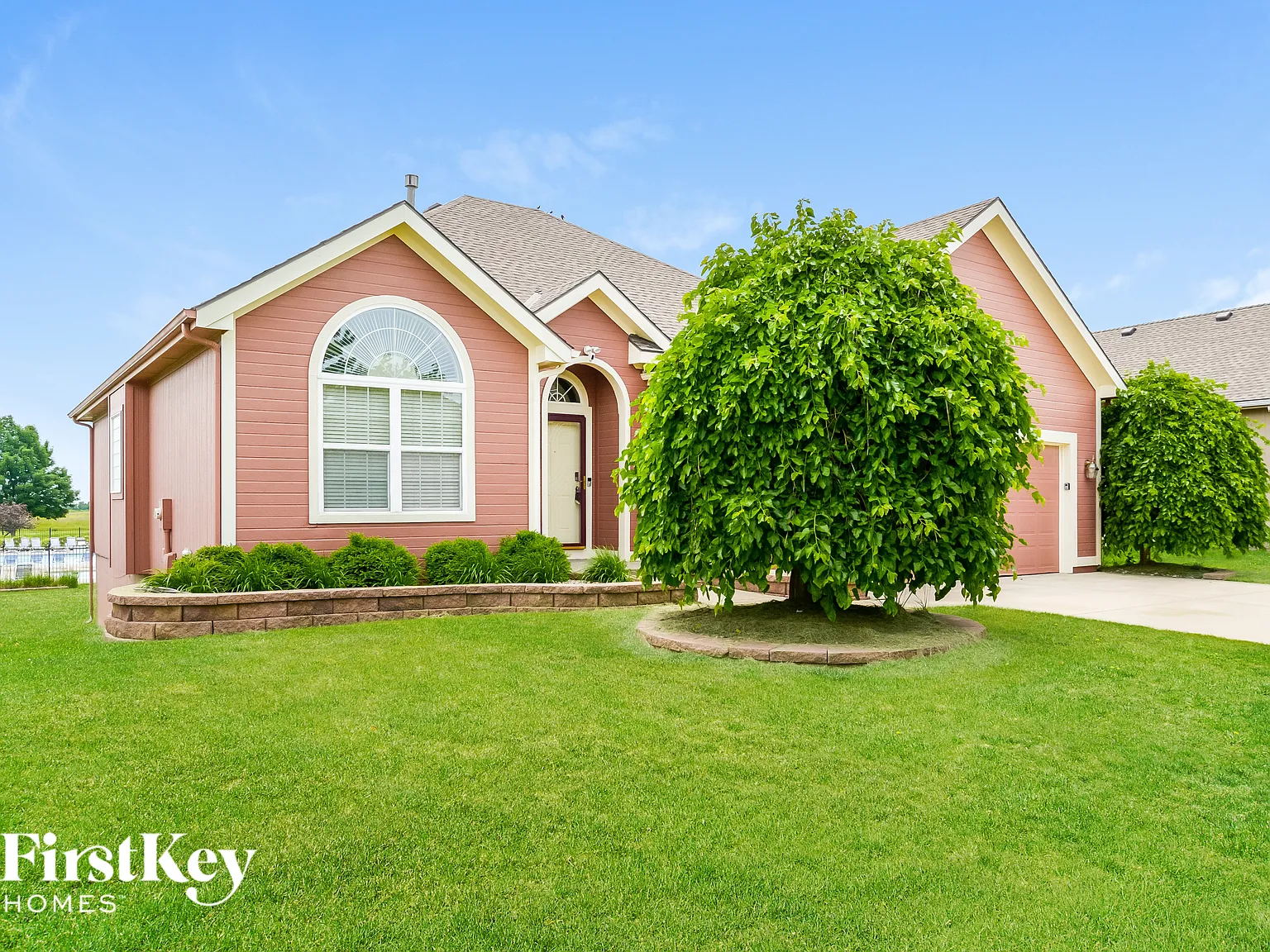 4 bed, 3.0 bath, 2679 sqft, $3,150 — Photo 2