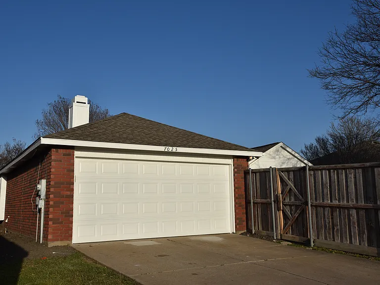 7025 Blalock Dr — Photo 24