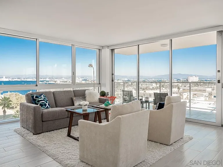 1830 Avenida Del Mundo #811 — Photo 4