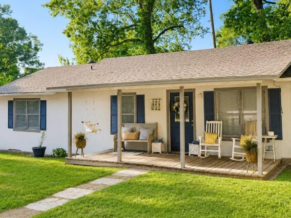 211 Yell St, Livingston, TX 77351