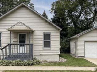 1409 E Oak St, Sioux Falls, SD 57105