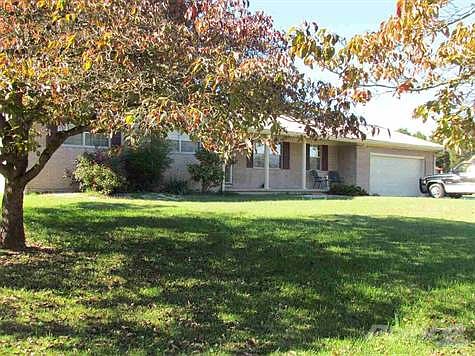 5th image of 2240 Warren Dr