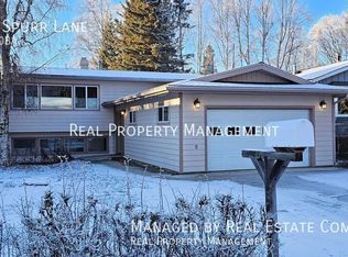 2464 Spurr Ln, Anchorage, AK 99517