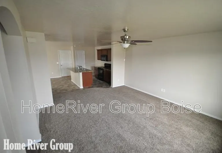 4265 S Overhill Way — Photo 6
