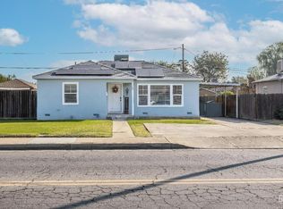 22 Real Rd, Bakersfield, CA 93309