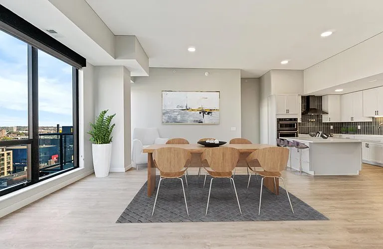 240 Park Avenue — Photo 19