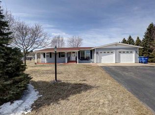 2051 Russell St, Kronenwetter, WI 54455