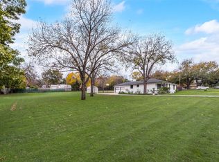 526 Rickey Canyon Ave, Desoto, TX 75115