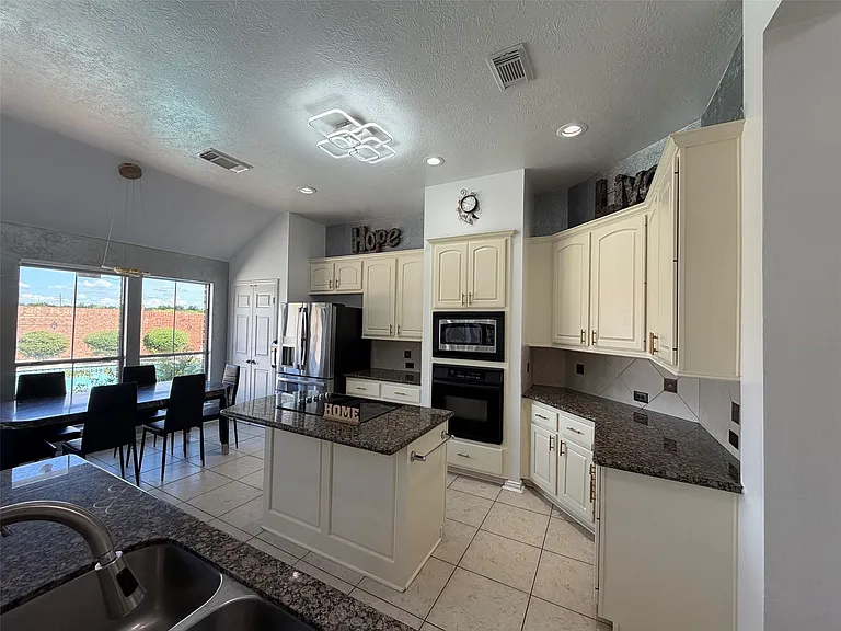 5507 Cranston Ct — Photo 17