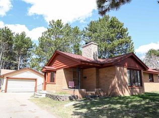 31 E Beacon Hill Rd, Ely, MN 55731