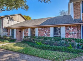 10109 Kemp Forest Dr, Houston, TX 77080