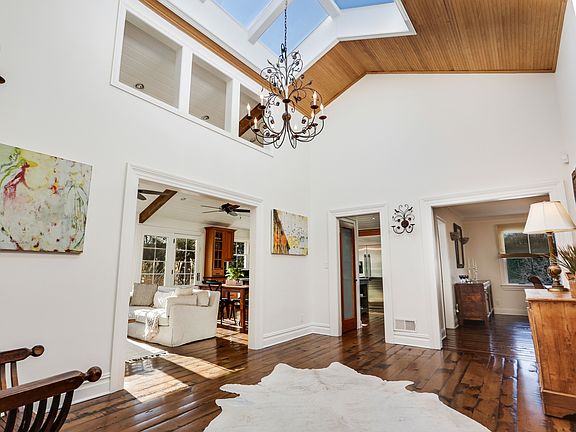 1015 Seahaven Dr Mamaroneck NY-print-035-044-026-4200x2803-300dpi.jpg