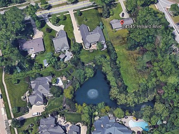 4th image of 24545 Hilliard Blvd
