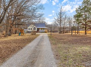 5050 Madison Rd, Farmington, MO 63640