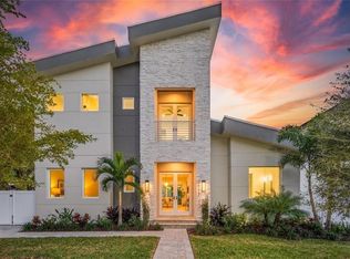 2446 Floyd St, Sarasota, FL 34239