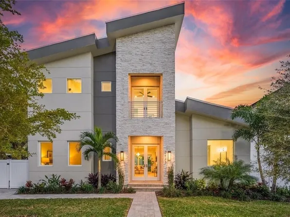 2446 Floyd St, Sarasota, FL 34239