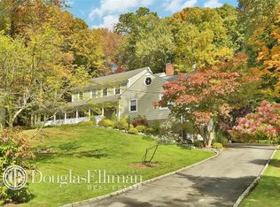1 Hitching Post Ln, Chappaqua, NY 10514