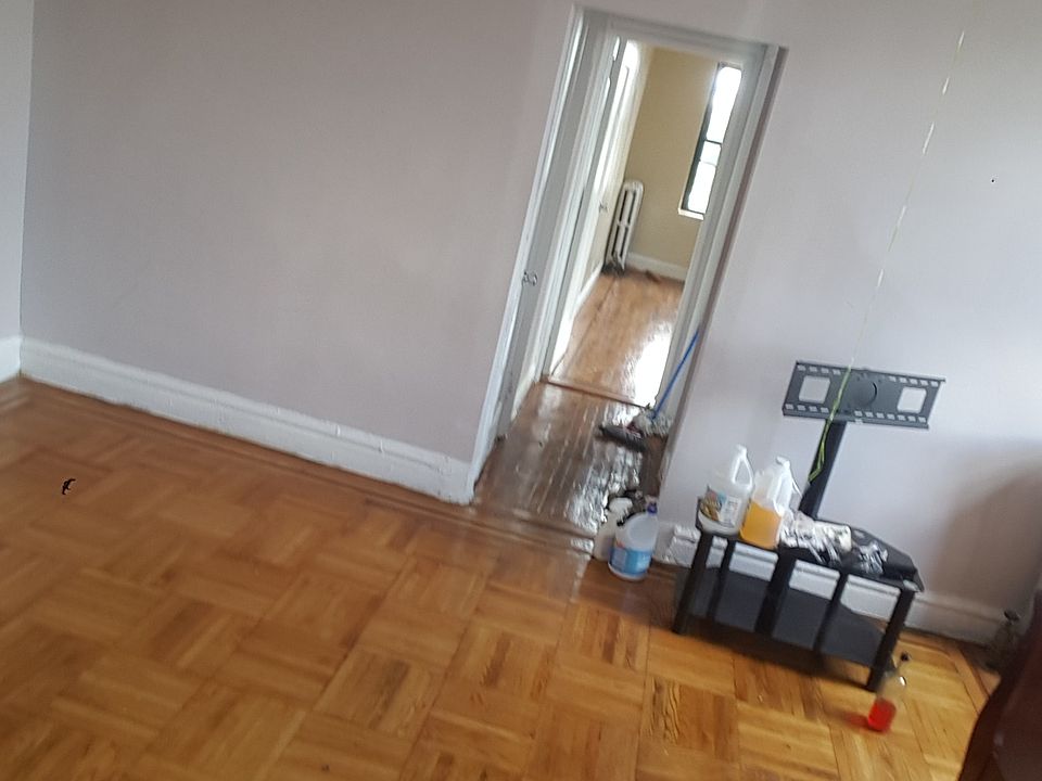 2nd image of 1971 Marmion Ave #4