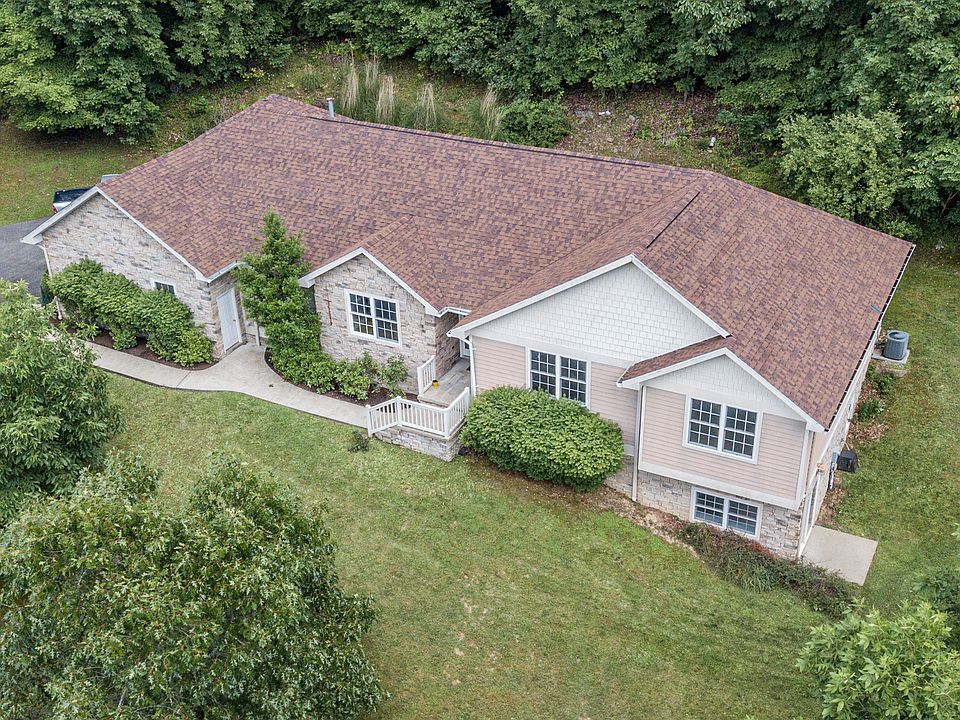 1st image of 143 Thistledown Ln