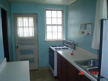 3rd image of 1611 E Ocean View Ave