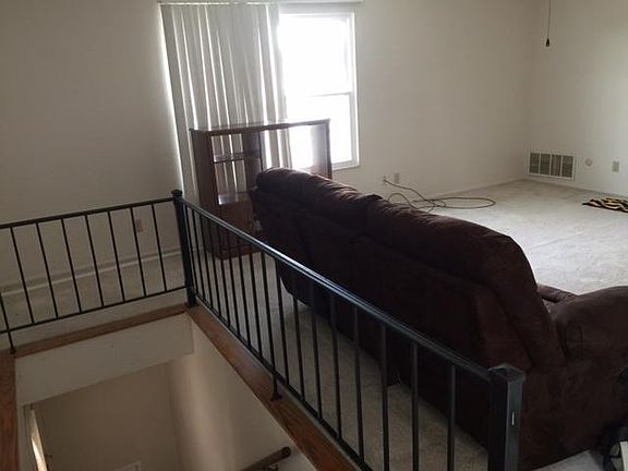 5th image of 10137 E Penrith Dr