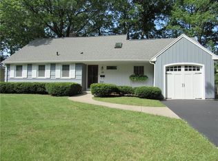 192 Shore Acres Dr, Rochester, NY 14612