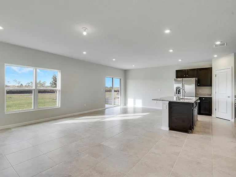15404 SW American St — Photo 14