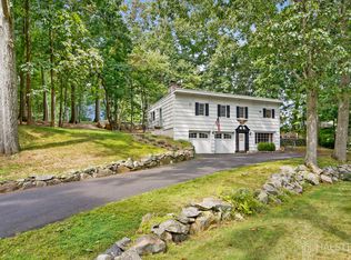 80 Crooked Trail Rd, Norwalk, CT 06853