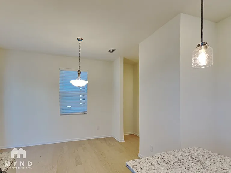 1568 Banham Dr — Photo 12