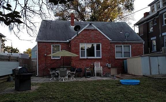 3rd image of 3022 E 6th St