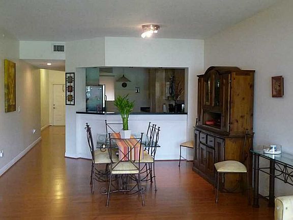 4th image of 10730 NW 66th St APT 104