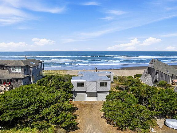 2nd image of 319 Salishan Dr