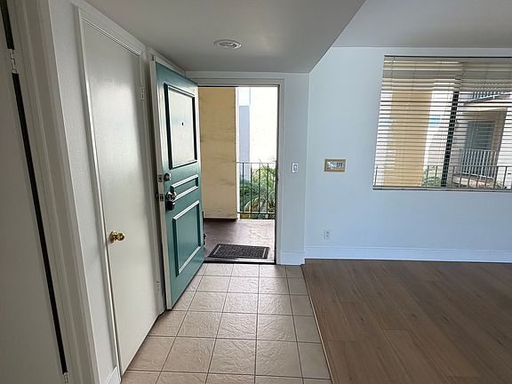 2nd image of 1430 Colby Ave Unit 202