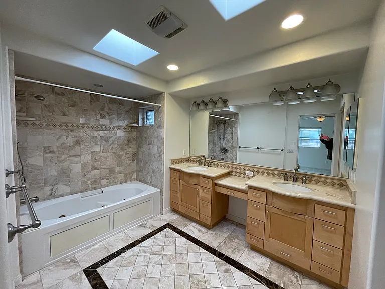 2225 Felspar St — Photo 12